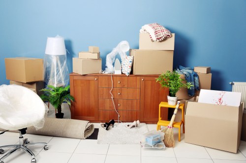 Short-term storage units in Dulwich for household belongings