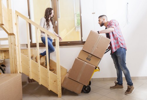 Temporary storage options in Dulwich for moving and renovations